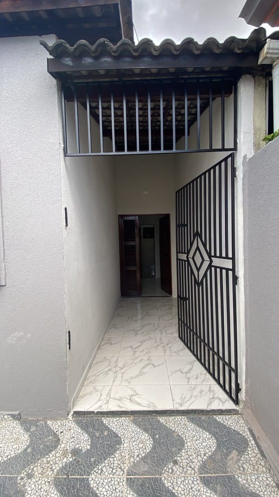Casa à Venda 2 Quartos sendo 1 suíte, com 66m²  de Área Construída em Itaitinga- CE — foto 2 (Itaitinga)